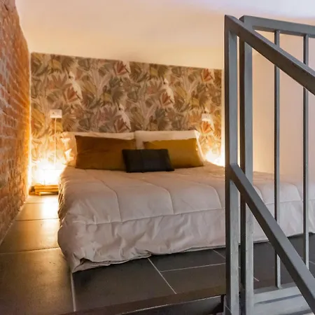 Youhosty - Design Isola Studio-3